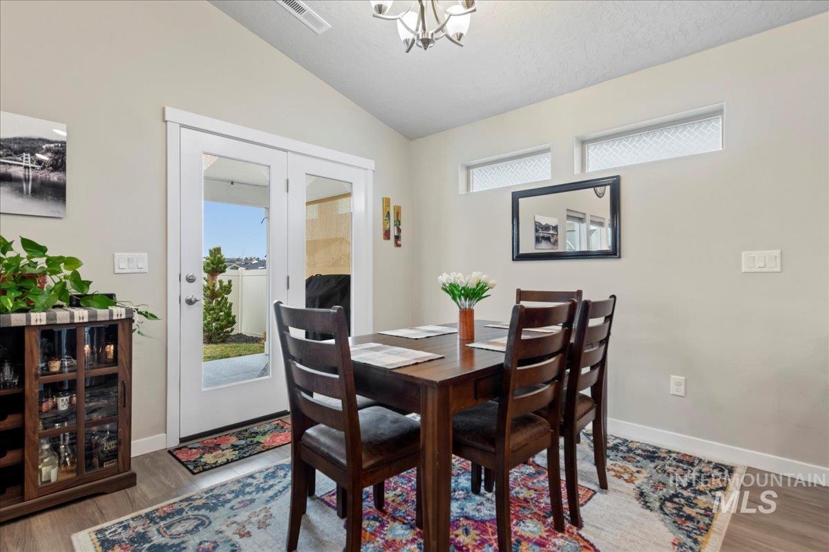 10064 W Gladiola St, Star, Idaho 83669, 3 Bedrooms, 2 Bathrooms, Residential For Sale, Price $499,900, 98975405