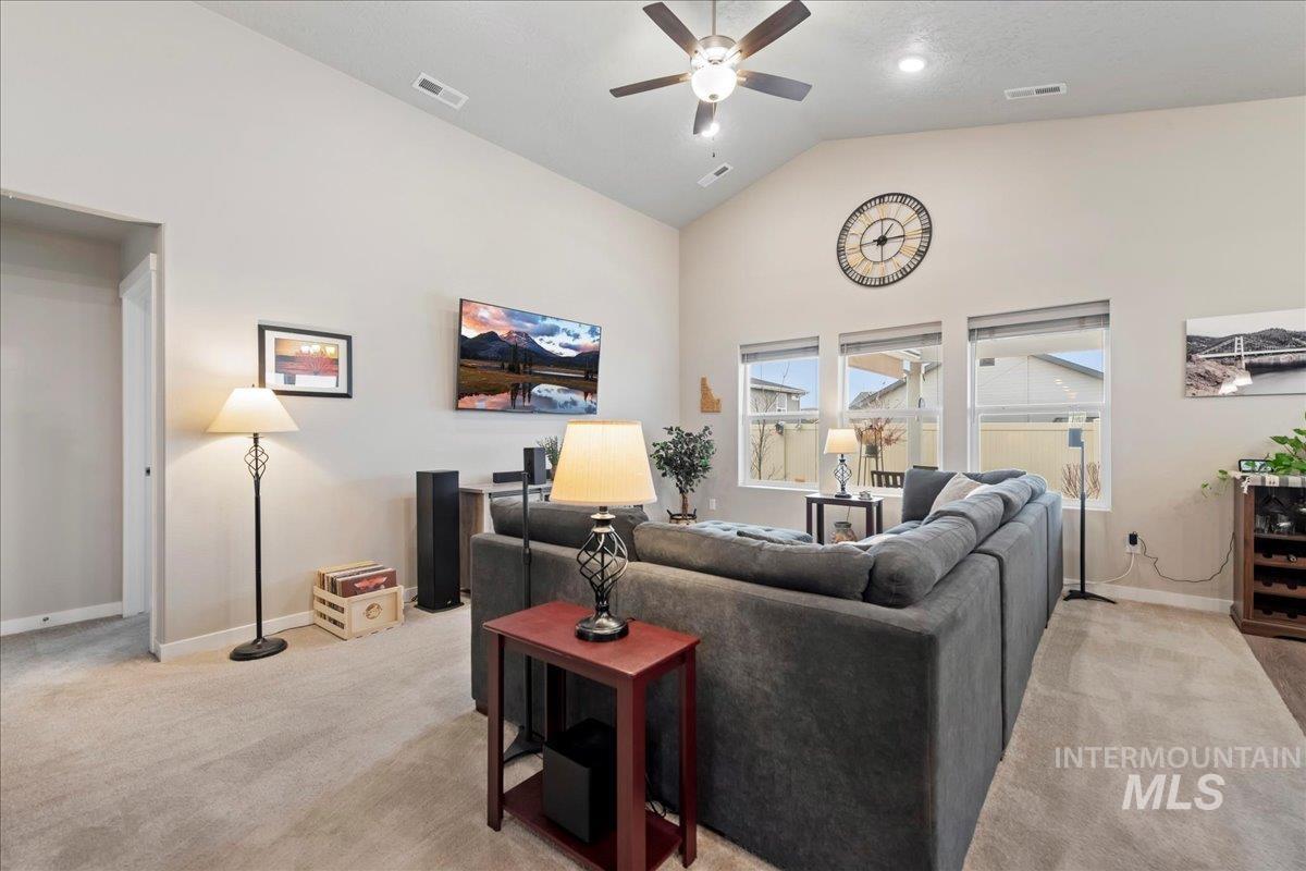 10064 W Gladiola St, Star, Idaho 83669, 3 Bedrooms, 2 Bathrooms, Residential For Sale, Price $499,900, 98975405