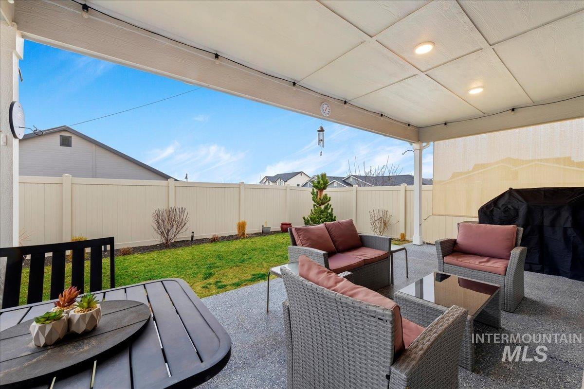 10064 W Gladiola St, Star, Idaho 83669, 3 Bedrooms, 2 Bathrooms, Residential For Sale, Price $499,900, 98975405