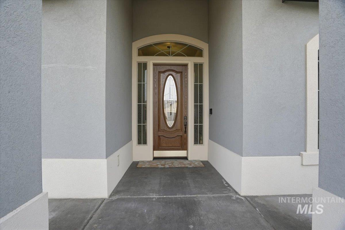 11887 W Pinewood River Lane, Star, Idaho 83669, 4 Bedrooms, 2.5 Bathrooms, Residential For Sale, Price $1,150,000, 98975406