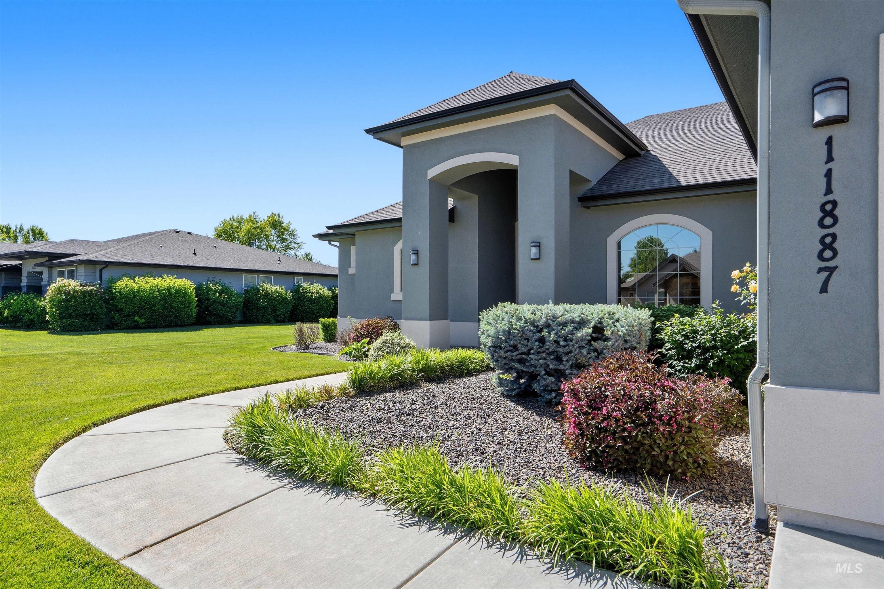 11887 W Pinewood River Lane, Star, Idaho 83669, 4 Bedrooms, 2.5 Bathrooms, Residential For Sale, Price $1,150,000,MLS 98975406