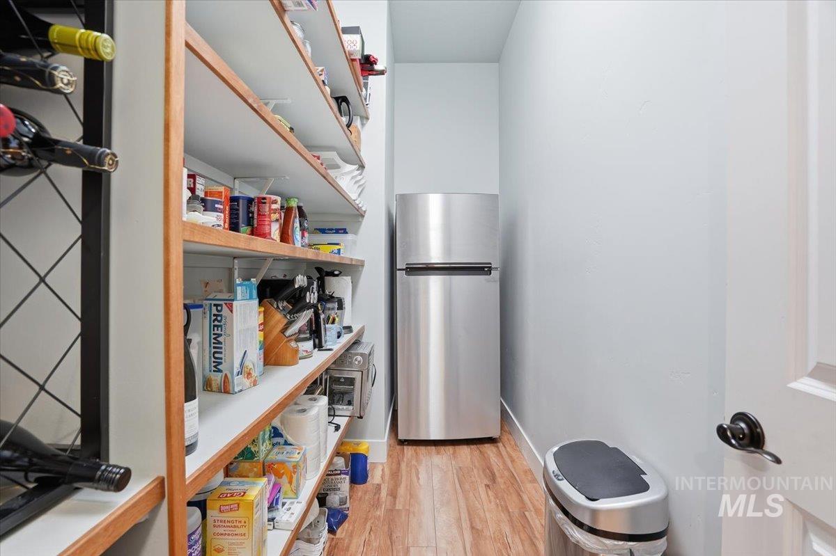 11887 W Pinewood River Lane, Star, Idaho 83669, 3 Bedrooms, 2.5 Bathrooms, Residential For Sale, Price $1,200,000, 98975406