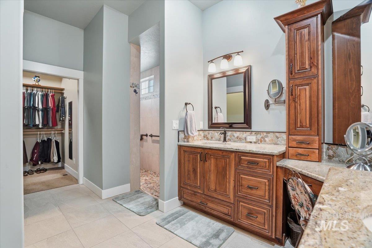 11887 W Pinewood River Lane, Star, Idaho 83669, 4 Bedrooms, 2.5 Bathrooms, Residential For Sale, Price $1,150,000, 98975406