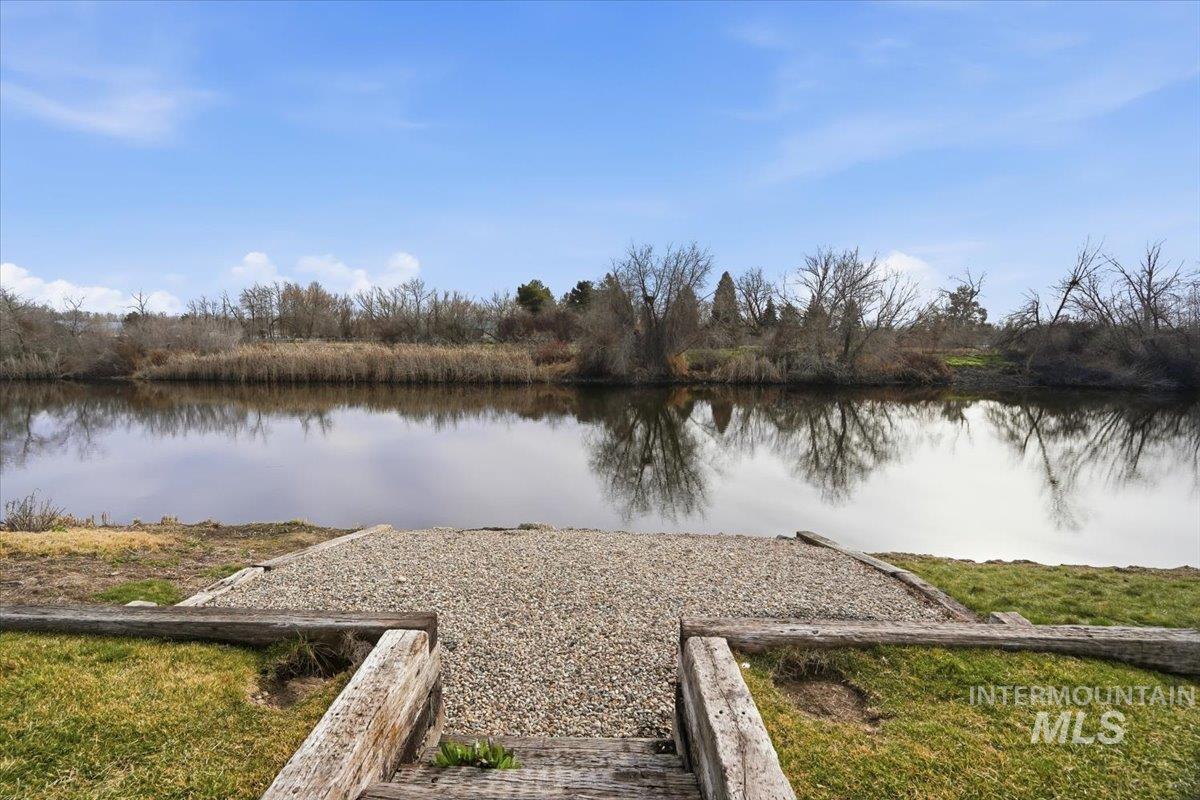 11887 W Pinewood River Lane, Star, Idaho 83669, 3 Bedrooms, 2.5 Bathrooms, Residential For Sale, Price $1,200,000, 98975406