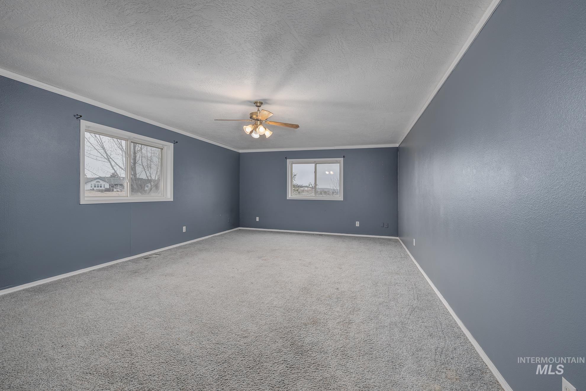 1200 Hoffman Dr, Vale, Oregon 97918, 6 Bedrooms, 3 Bathrooms, Residential For Sale, Price $499,000,MLS 98975407