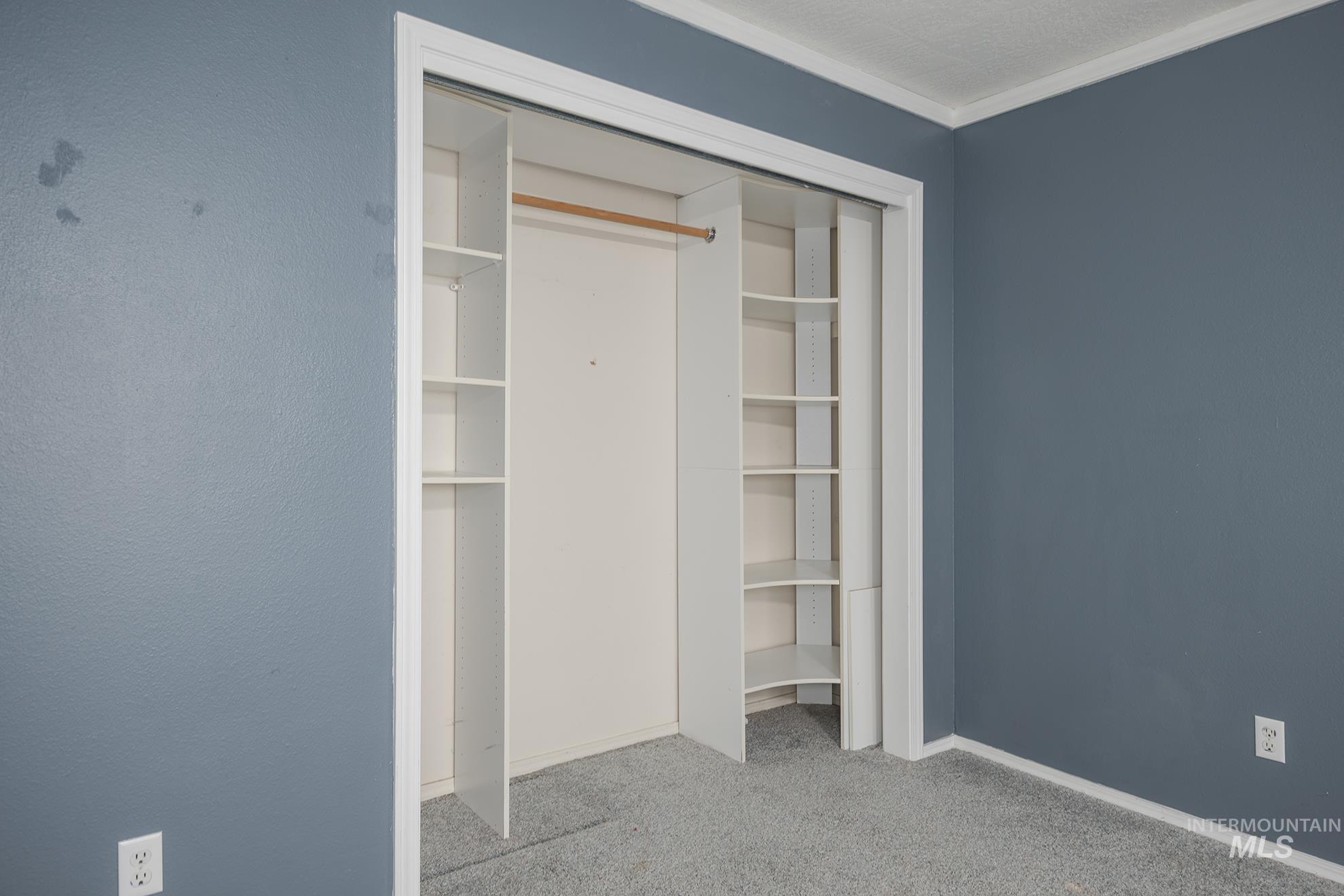 1200 Hoffman Dr, Vale, Oregon 97918, 6 Bedrooms, 3 Bathrooms, Residential For Sale, Price $525,000, 98975407