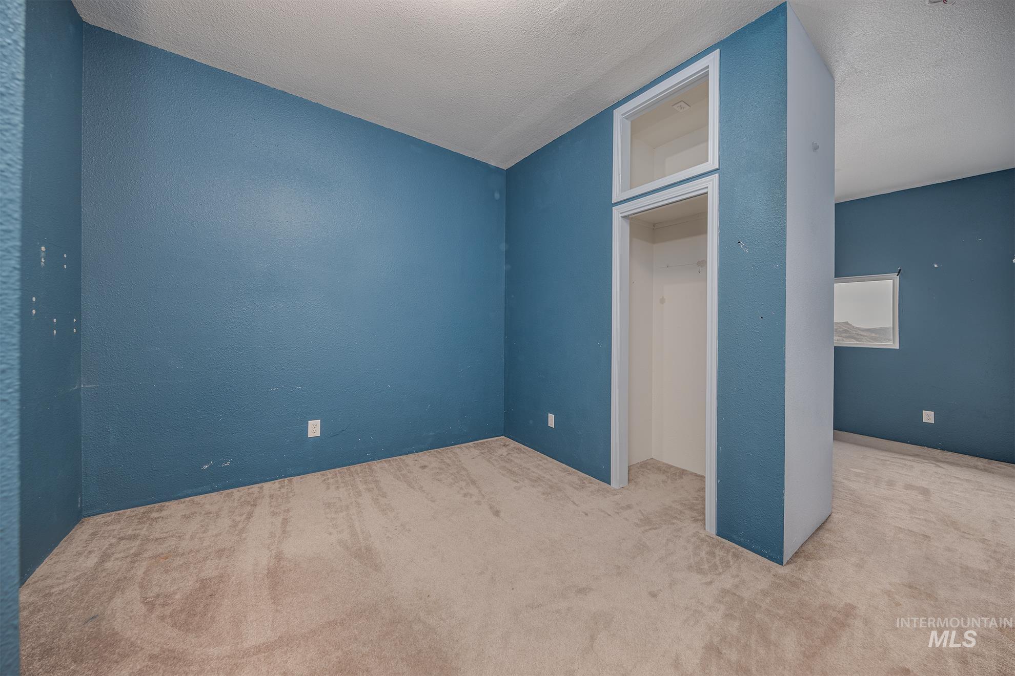 1200 Hoffman Dr, Vale, Oregon 97918, 6 Bedrooms, 3 Bathrooms, Residential For Sale, Price $499,000,MLS 98975407