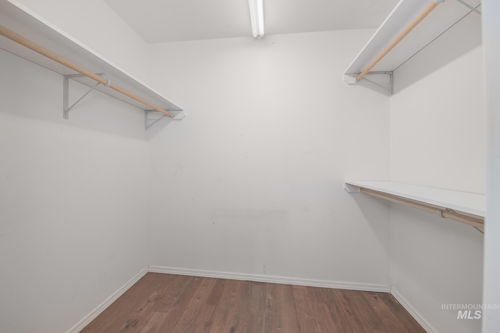 1200 Hoffman Dr, Vale, Oregon 97918, 6 Bedrooms, 3 Bathrooms, Residential For Sale, Price $525,000, 98975407