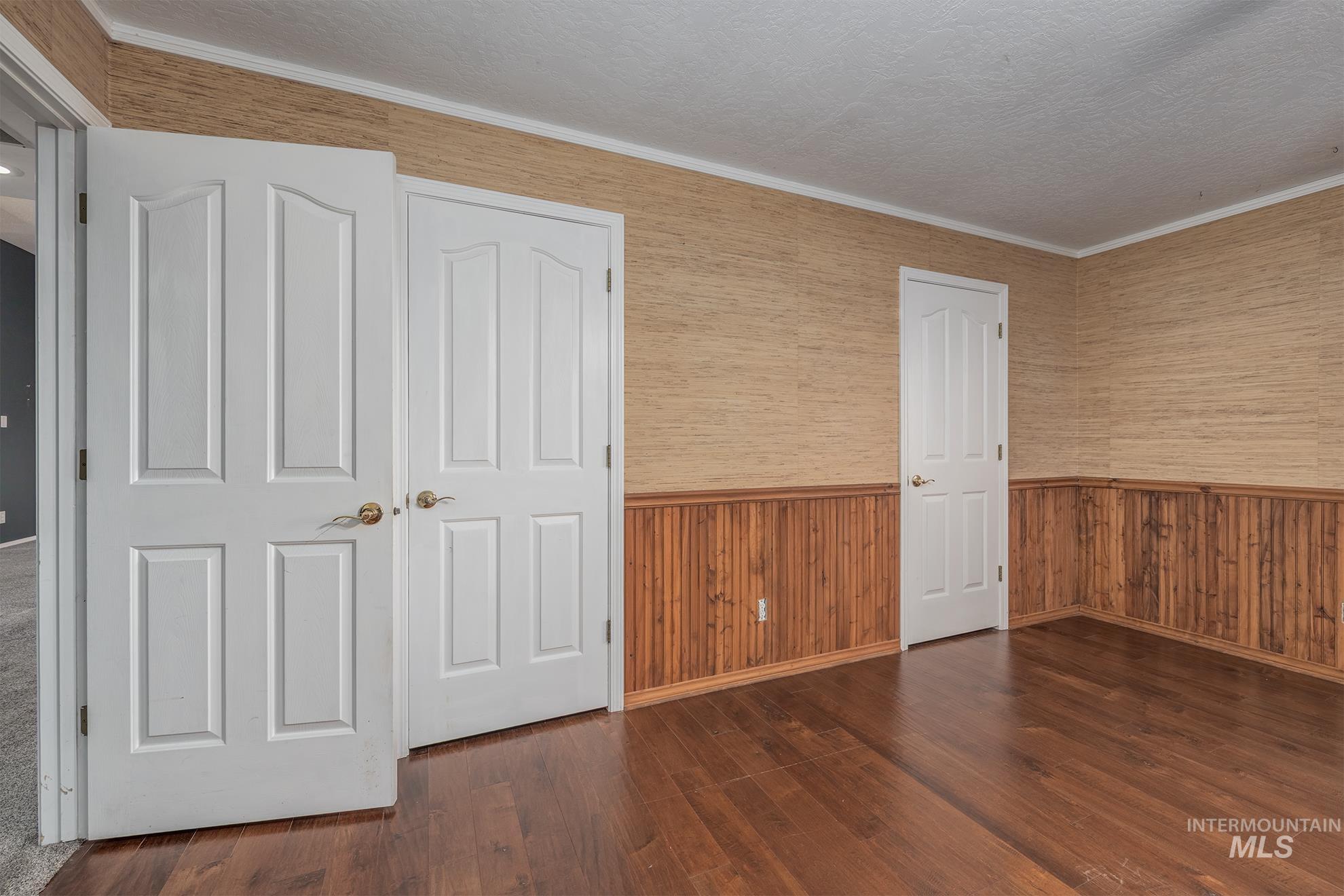 1200 Hoffman Dr, Vale, Oregon 97918, 6 Bedrooms, 3 Bathrooms, Residential For Sale, Price $525,000, 98975407