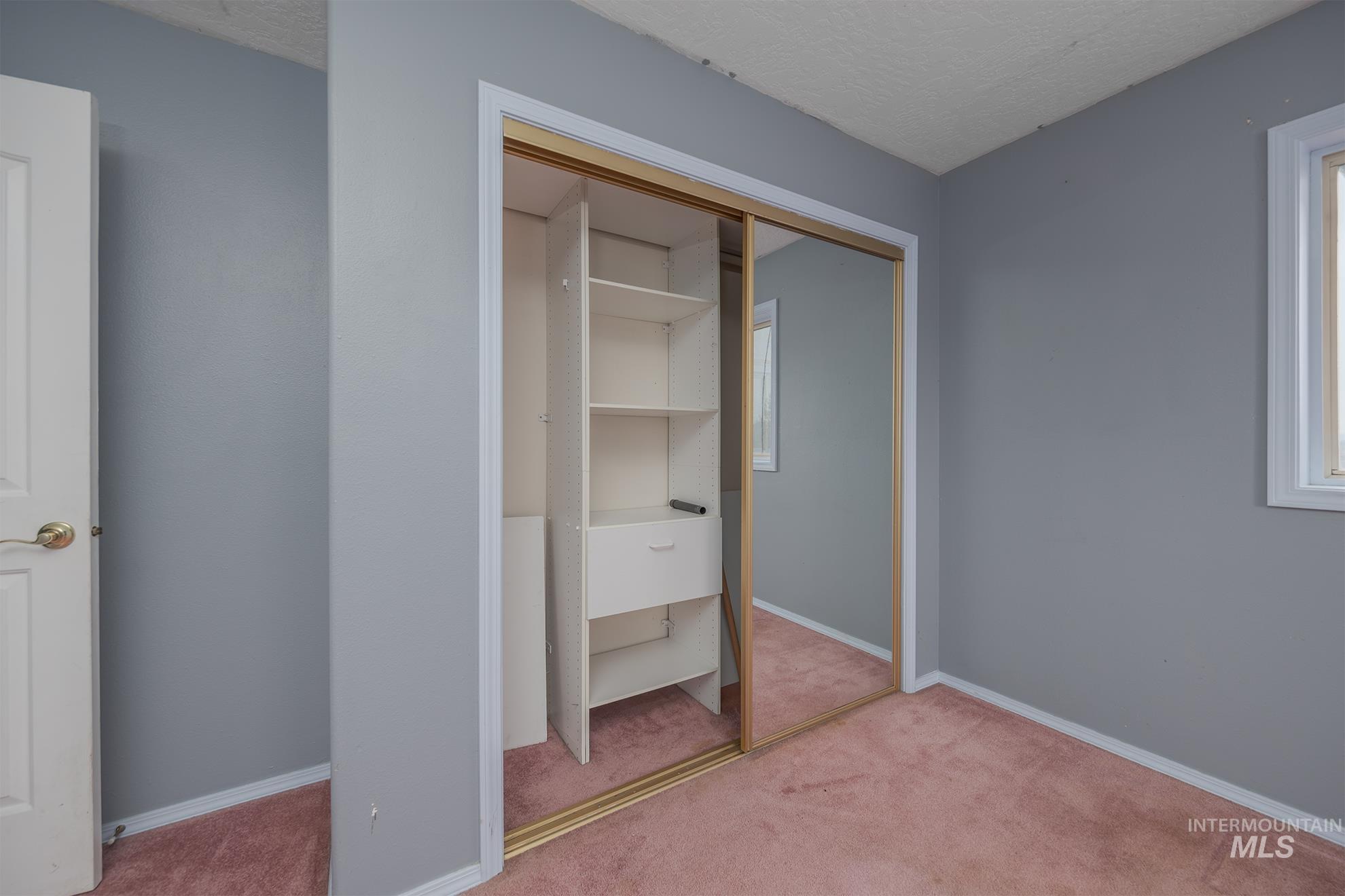 1200 Hoffman Dr, Vale, Oregon 97918, 6 Bedrooms, 3 Bathrooms, Residential For Sale, Price $525,000, 98975407