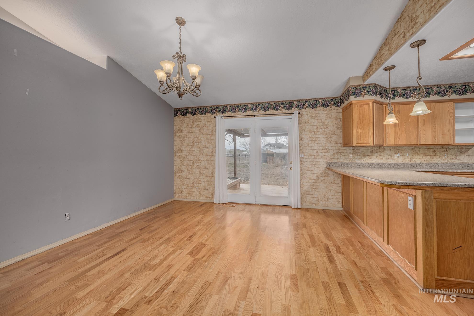 1200 Hoffman Dr, Vale, Oregon 97918, 6 Bedrooms, 3 Bathrooms, Residential For Sale, Price $525,000, 98975407