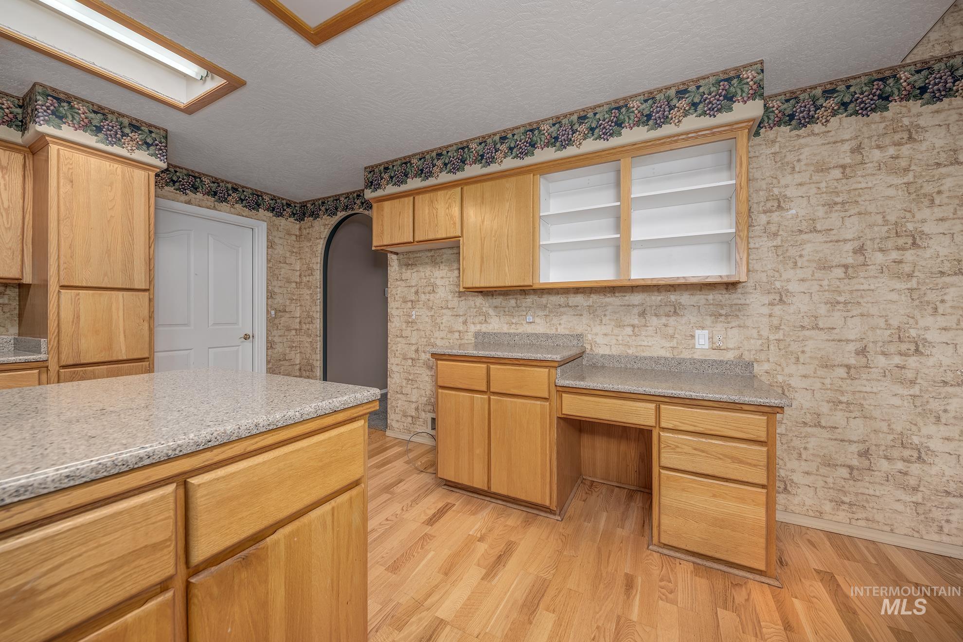 1200 Hoffman Dr, Vale, Oregon 97918, 6 Bedrooms, 3 Bathrooms, Residential For Sale, Price $525,000, 98975407