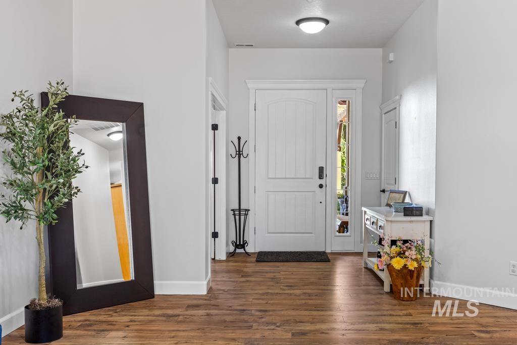 28279 Pearl Rd, Parma, Idaho 83660, 4 Bedrooms, 4 Bathrooms, Residential For Sale, Price $898,000,MLS 98975408