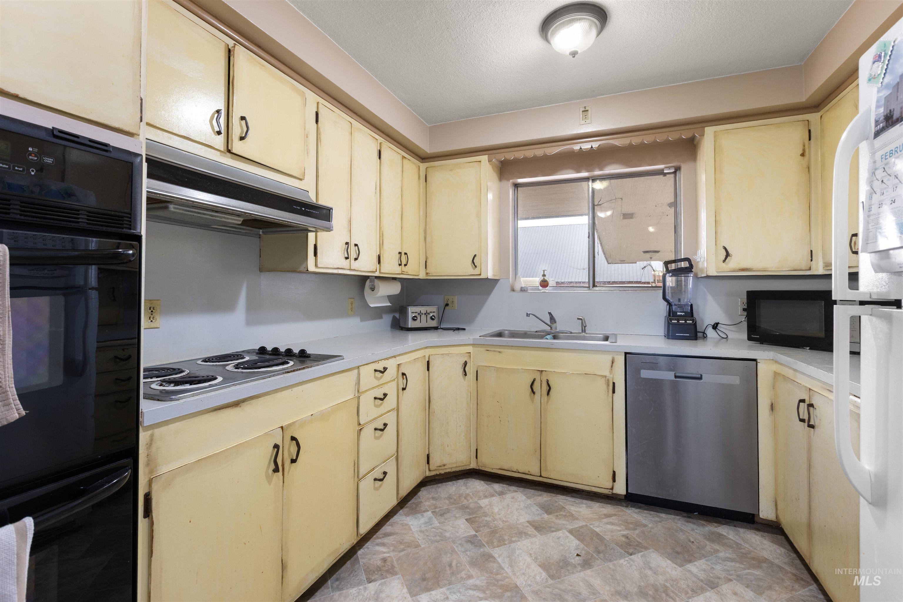 4777 W Black Canyon, Emmett, Idaho 83617, 8 Bedrooms, 5 Bathrooms, Farm & Ranch For Sale, Price $1,900,000,MLS 98975410