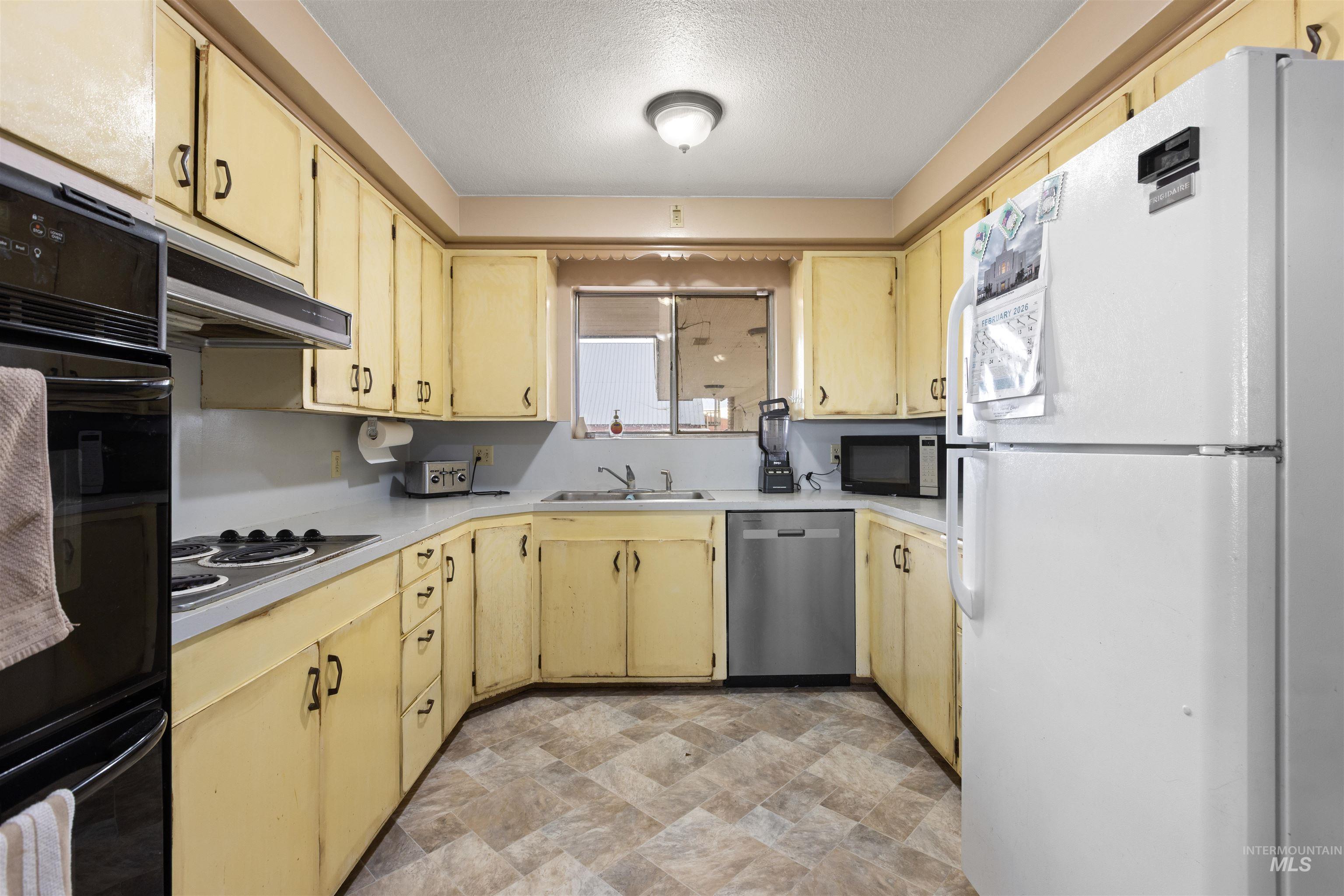 4777 W Black Canyon, Emmett, Idaho 83617, 8 Bedrooms, 5 Bathrooms, Farm & Ranch For Sale, Price $1,900,000,MLS 98975410