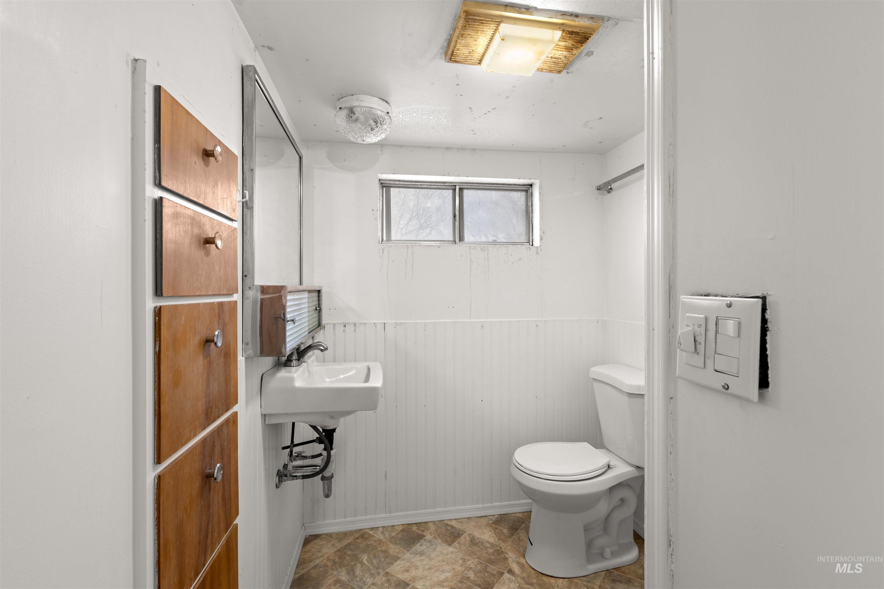 4777 W Black Canyon, Emmett, Idaho 83617, 8 Bedrooms, 5 Bathrooms, Farm & Ranch For Sale, Price $1,900,000,MLS 98975410