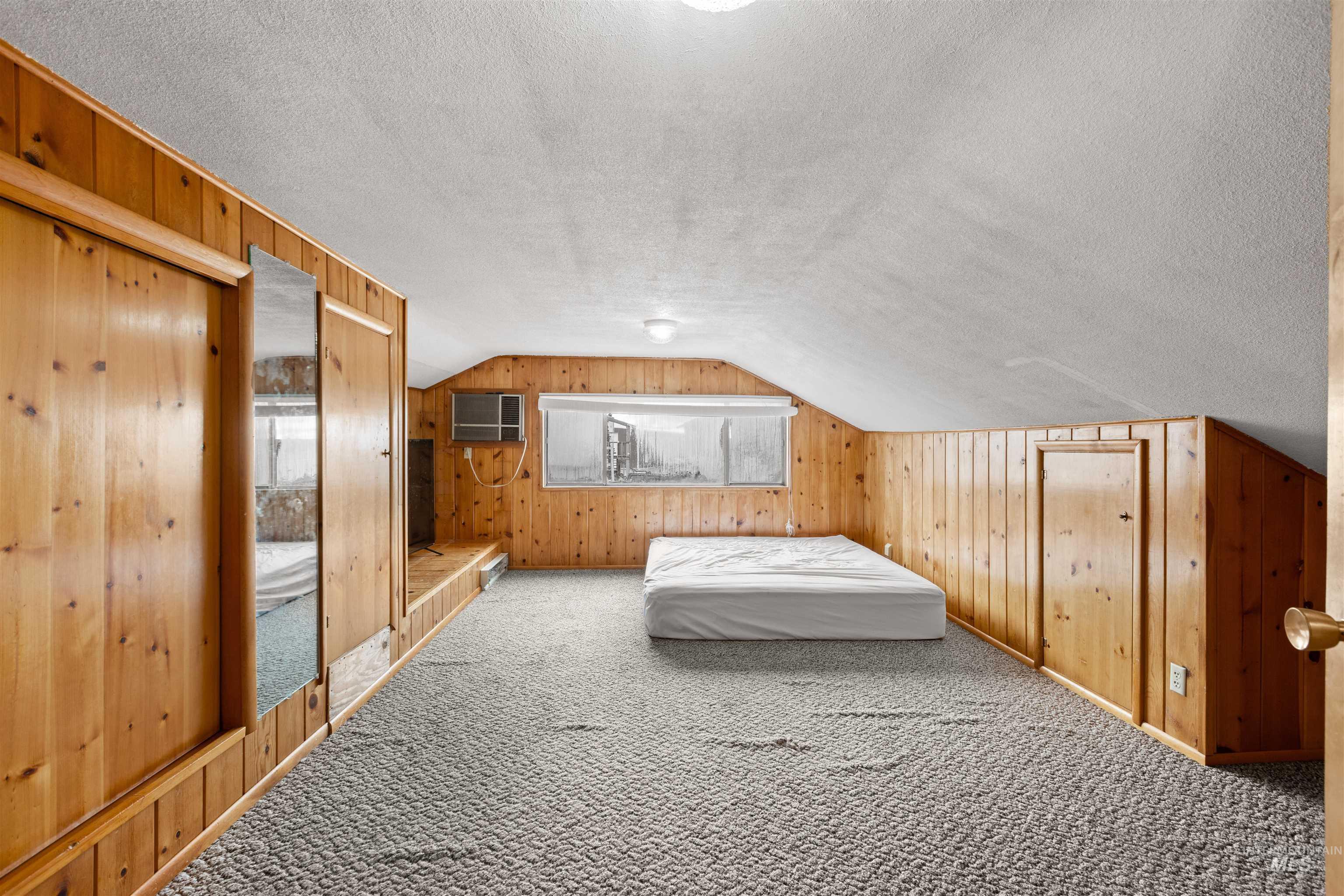 4777 W Black Canyon, Emmett, Idaho 83617, 8 Bedrooms, 5 Bathrooms, Farm & Ranch For Sale, Price $1,900,000,MLS 98975410