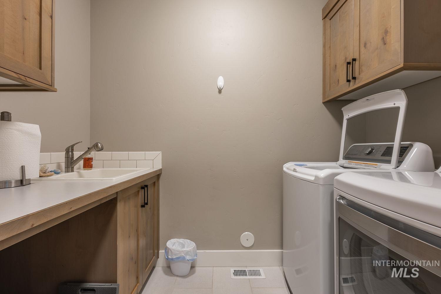 11706 W Lilium St, Star, Idaho 83669, 3 Bedrooms, 2.5 Bathrooms, Residential For Sale, Price $629,900, 98975411