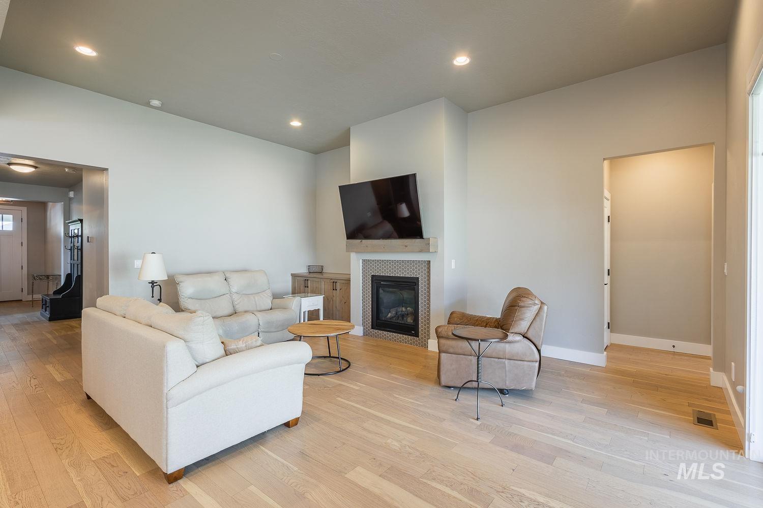 11706 W Lilium St, Star, Idaho 83669, 3 Bedrooms, 2.5 Bathrooms, Residential For Sale, Price $629,900, 98975411