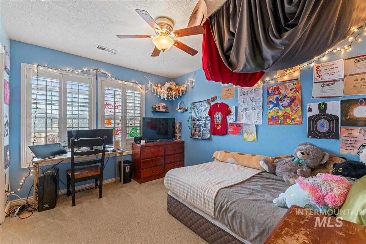 2207 W Root Creek Street, Meridian, Idaho 83646, 5 Bedrooms, 2.5 Bathrooms, Residential For Sale, Price $599,999, 98975412