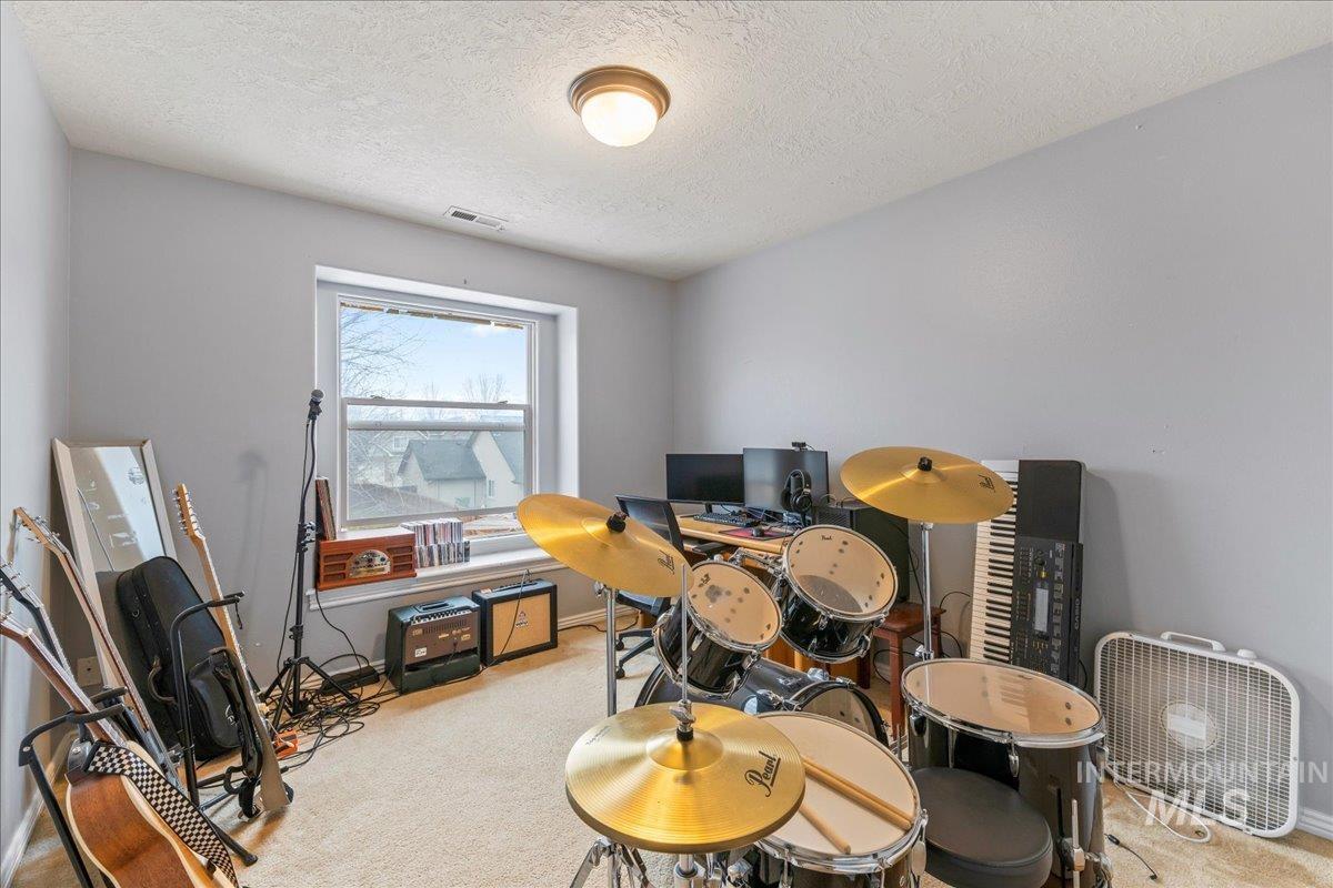 2207 W Root Creek Street, Meridian, Idaho 83646, 5 Bedrooms, 2.5 Bathrooms, Residential For Sale, Price $599,999, 98975412