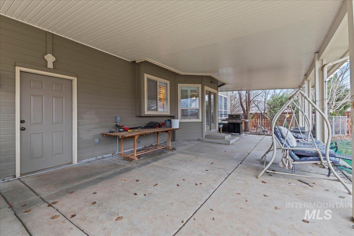 2207 W Root Creek Street, Meridian, Idaho 83646, 5 Bedrooms, 2.5 Bathrooms, Residential For Sale, Price $599,999, 98975412