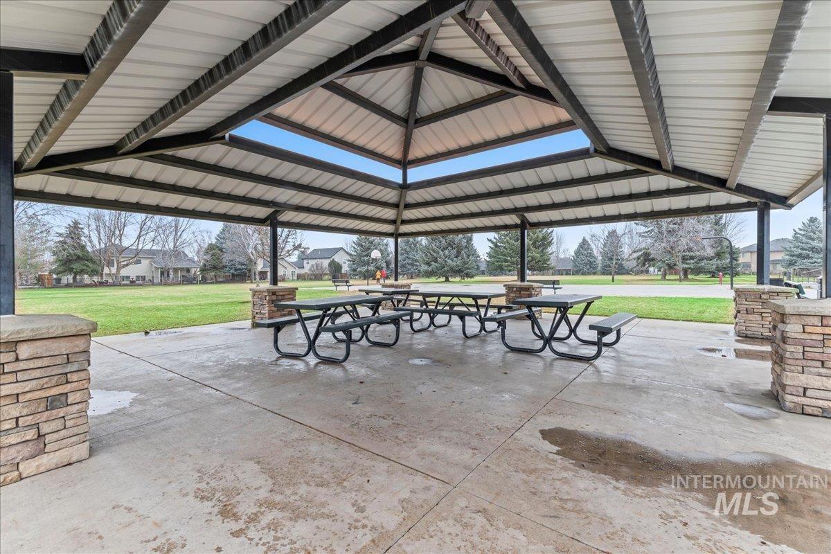 2207 W Root Creek Street, Meridian, Idaho 83646, 5 Bedrooms, 2.5 Bathrooms, Residential For Sale, Price $599,999, 98975412