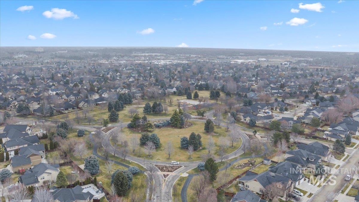 2207 W Root Creek Street, Meridian, Idaho 83646, 5 Bedrooms, 2.5 Bathrooms, Residential For Sale, Price $599,999, 98975412