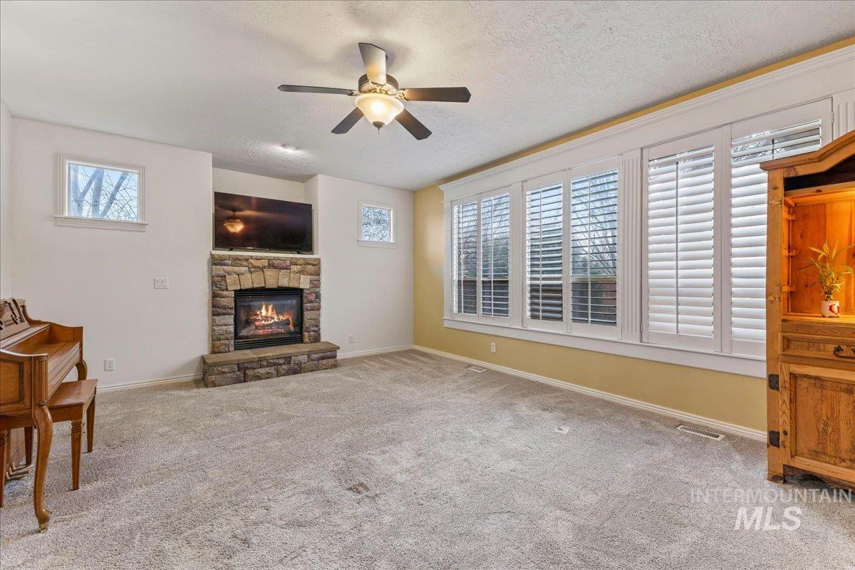 2207 W Root Creek Street, Meridian, Idaho 83646, 5 Bedrooms, 2.5 Bathrooms, Residential For Sale, Price $599,999, 98975412