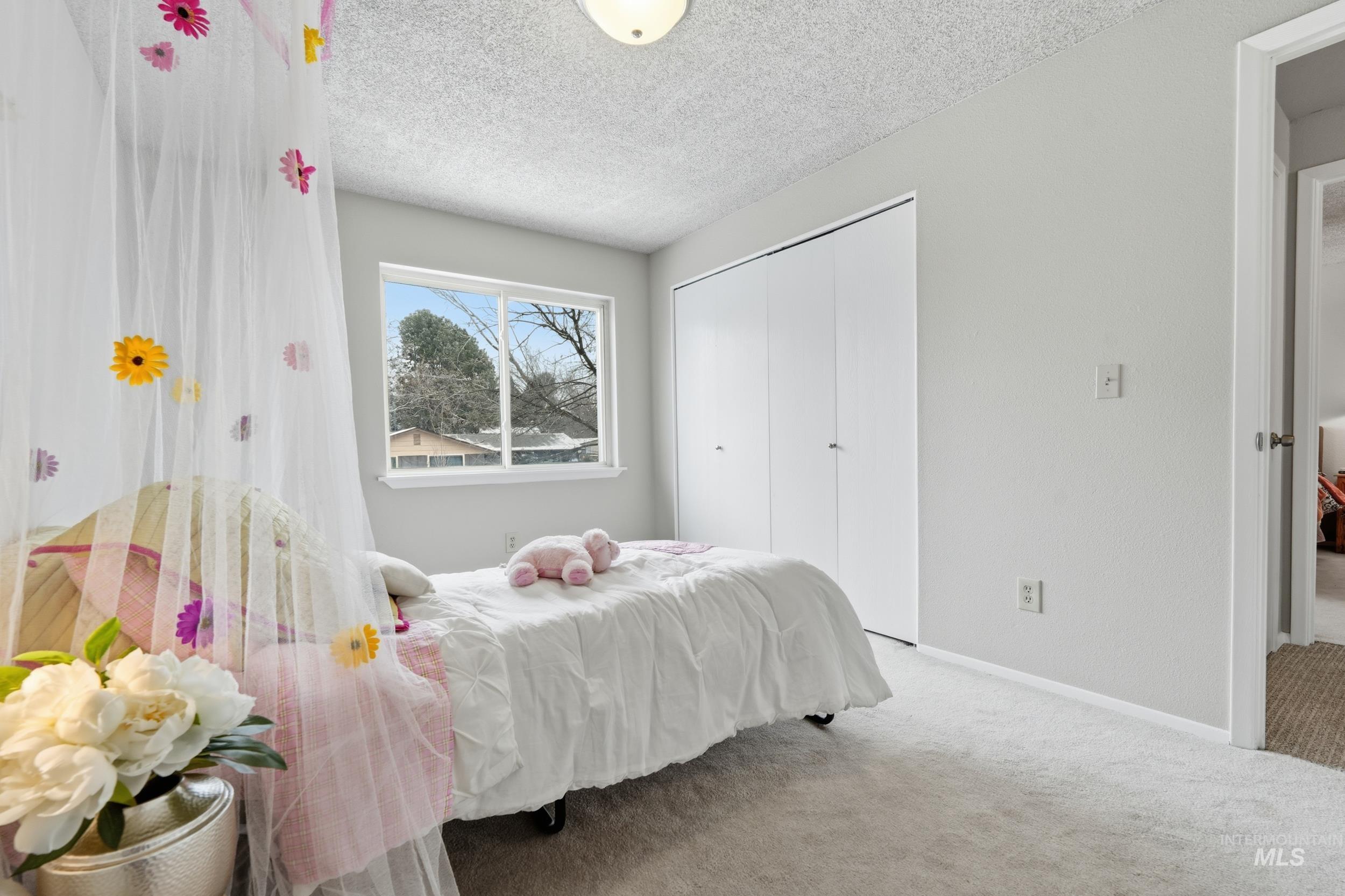 3589 S Minuteman Way, Boise, Idaho 83706, 4 Bedrooms, 2 Bathrooms, Residential For Sale, Price $549,950,MLS 98975415