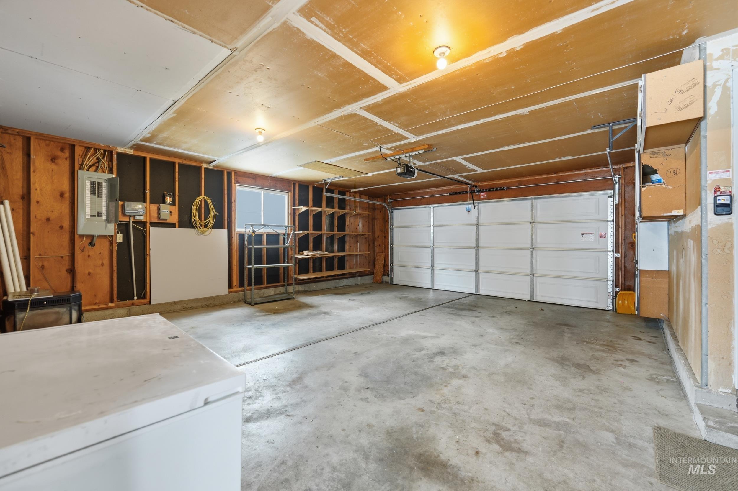 3589 S Minuteman Way, Boise, Idaho 83706, 4 Bedrooms, 2 Bathrooms, Residential For Sale, Price $549,950,MLS 98975415