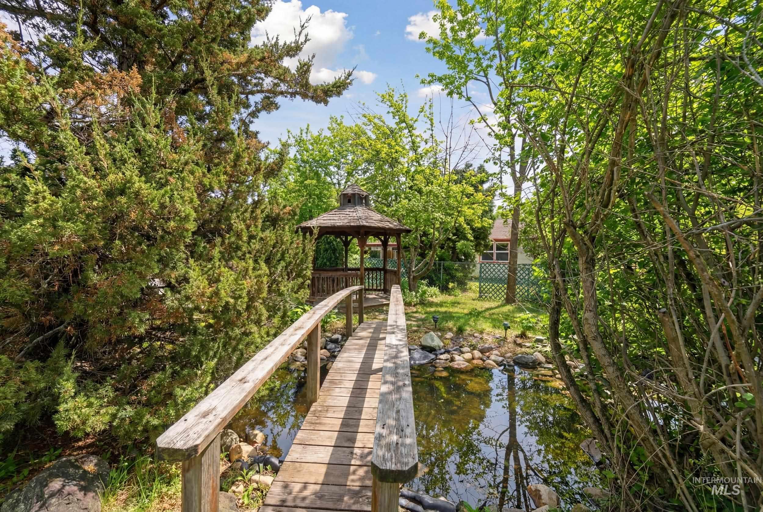 3589 S Minuteman Way, Boise, Idaho 83706, 4 Bedrooms, 2 Bathrooms, Residential For Sale, Price $549,950,MLS 98975415