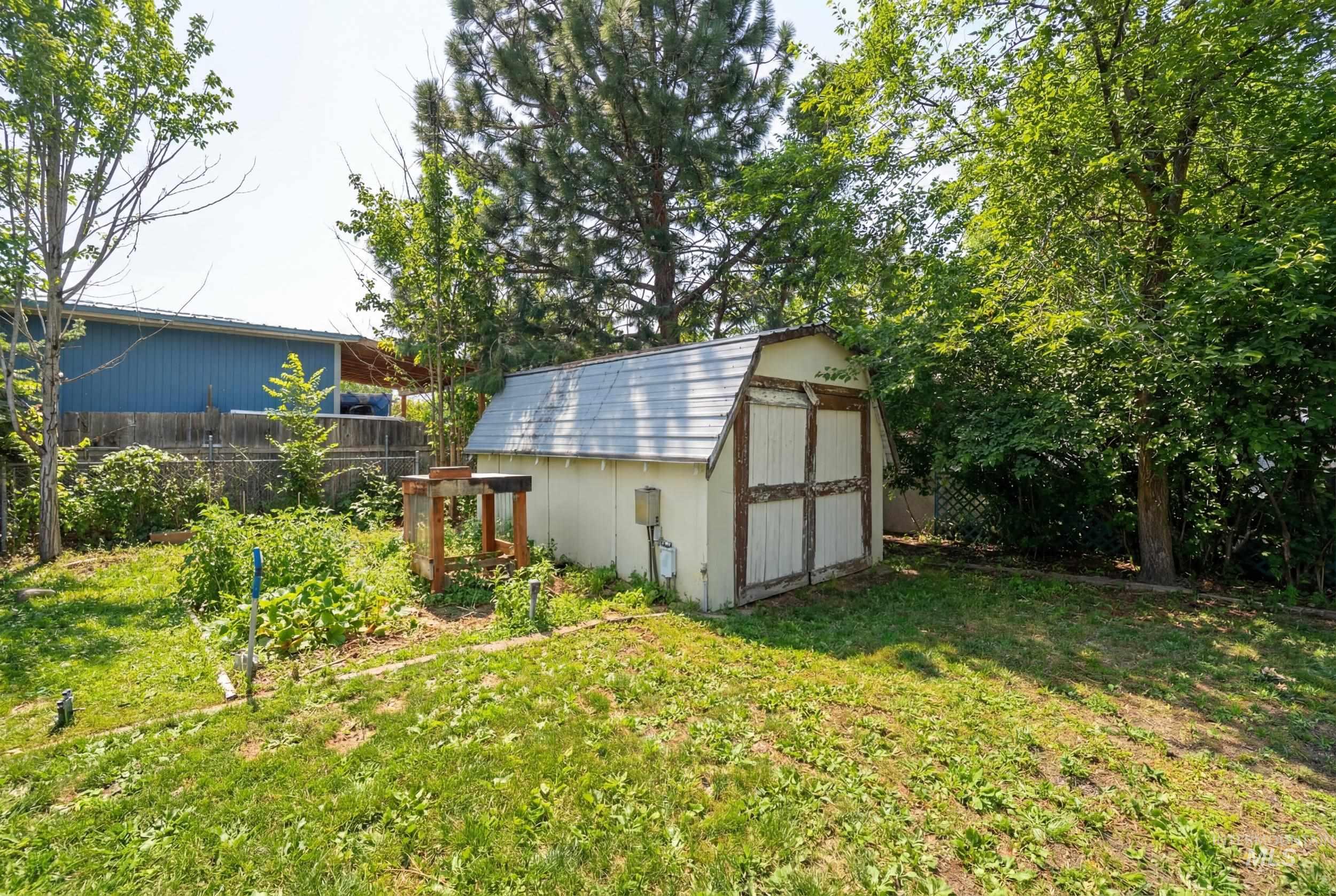 3589 S Minuteman Way, Boise, Idaho 83706, 4 Bedrooms, 2 Bathrooms, Residential For Sale, Price $549,950,MLS 98975415