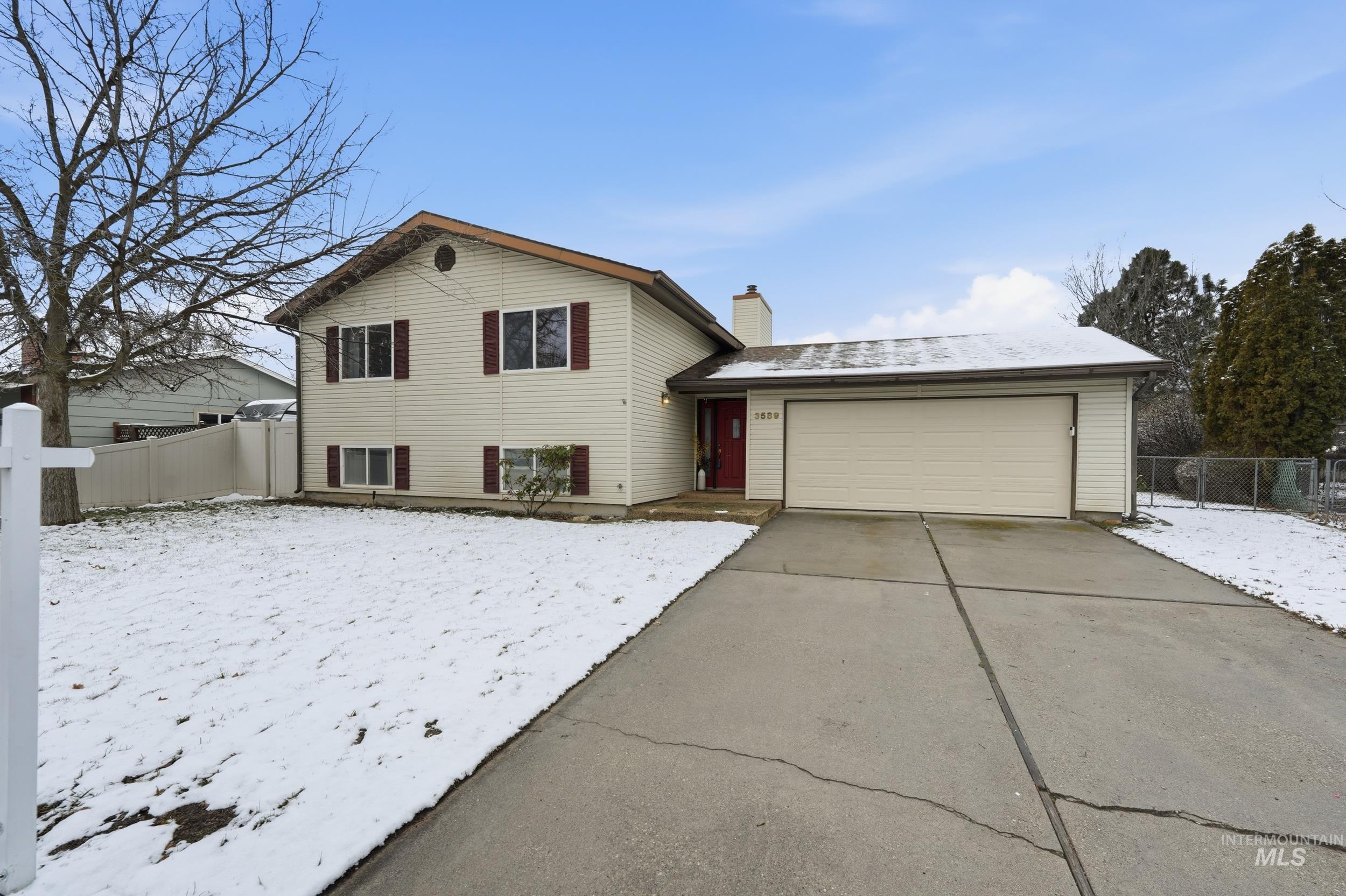 3589 S Minuteman Way, Boise, Idaho 83706, 4 Bedrooms, 2 Bathrooms, Residential For Sale, Price $549,950,MLS 98975415