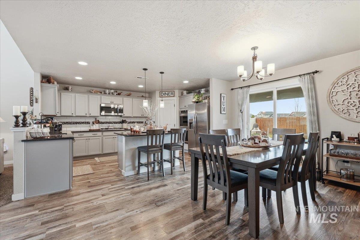 3535 S Cape Coral, Nampa, Idaho 83686, 5 Bedrooms, 2.5 Bathrooms, Residential For Sale, Price $499,999,MLS 98975416