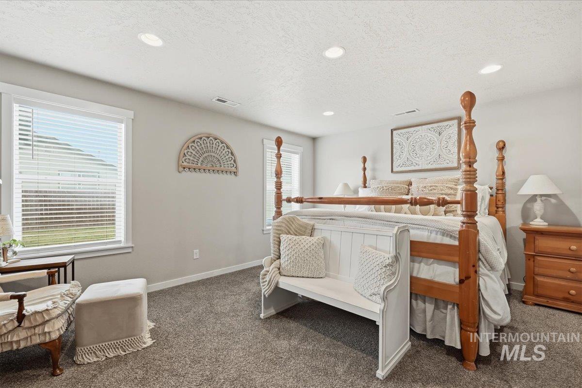 3535 S Cape Coral, Nampa, Idaho 83686, 5 Bedrooms, 2.5 Bathrooms, Residential For Sale, Price $499,999,MLS 98975416