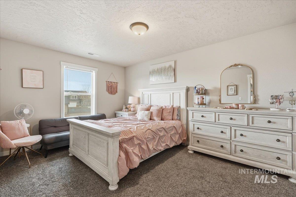 3535 S Cape Coral, Nampa, Idaho 83686, 5 Bedrooms, 2.5 Bathrooms, Residential For Sale, Price $499,999,MLS 98975416