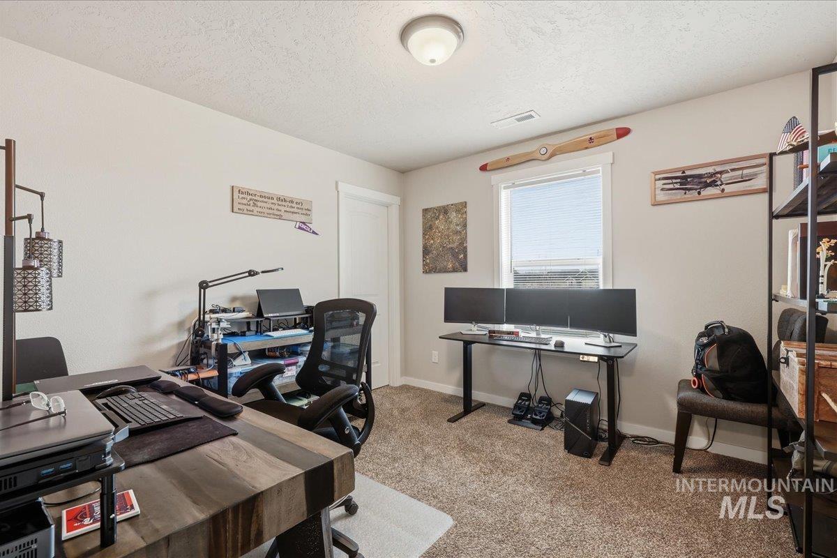 3535 S Cape Coral, Nampa, Idaho 83686, 5 Bedrooms, 2.5 Bathrooms, Residential For Sale, Price $499,999,MLS 98975416