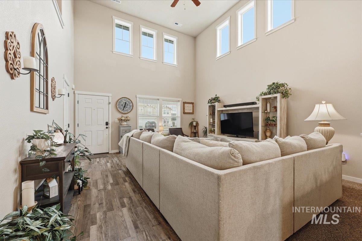 3535 S Cape Coral, Nampa, Idaho 83686, 5 Bedrooms, 2.5 Bathrooms, Residential For Sale, Price $499,999,MLS 98975416