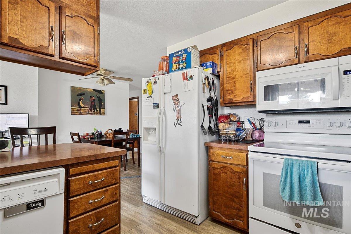 2719 N Aster Ave, Boise, Idaho 83704, 3 Bedrooms, 2 Bathrooms, Residential For Sale, Price $418,000,MLS 98975418