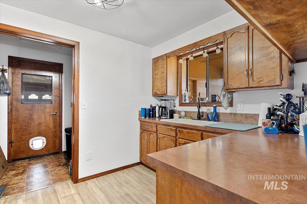 2719 N Aster Ave, Boise, Idaho 83704, 3 Bedrooms, 2 Bathrooms, Residential For Sale, Price $418,000,MLS 98975418