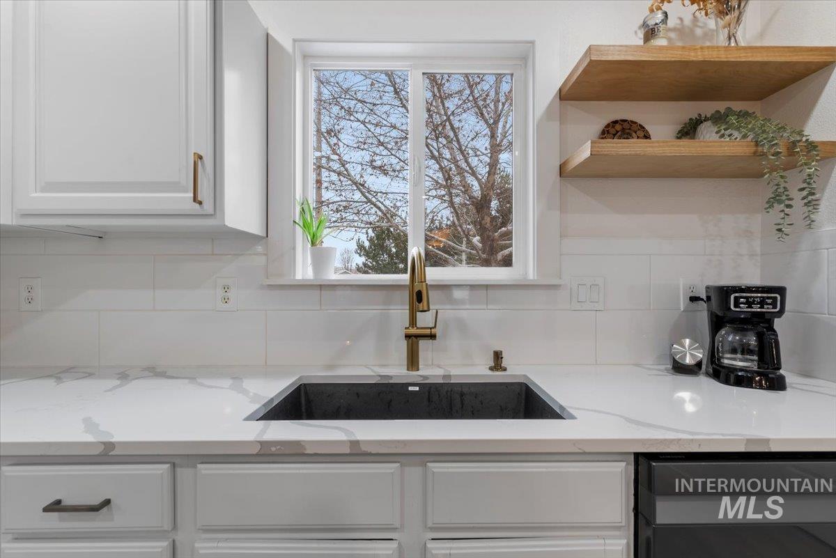 2624 S Virginia Ave, Boise, Idaho 83705, 3 Bedrooms, 1.5 Bathrooms, Residential For Sale, Price $449,900, 98975419