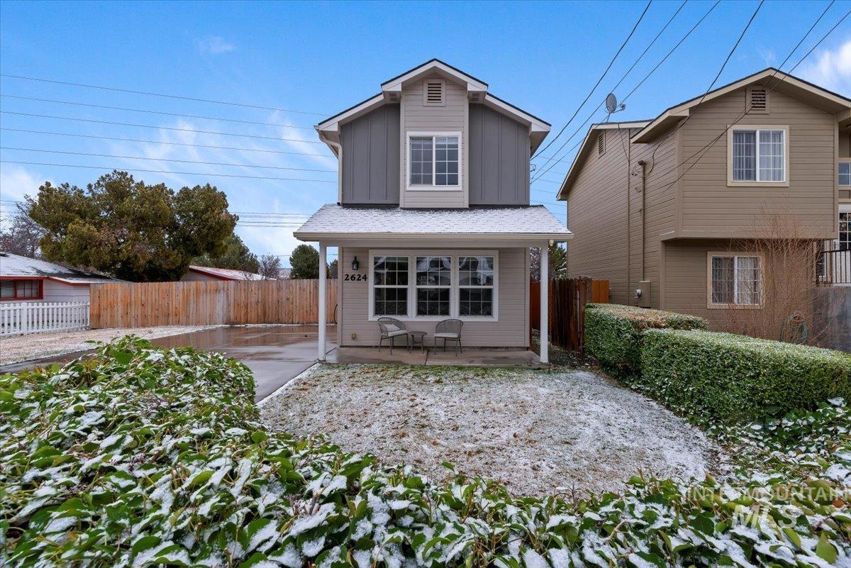2624 S Virginia Ave, Boise, Idaho 83705, 3 Bedrooms, 1.5 Bathrooms, Residential For Sale, Price $449,900,MLS 98975419