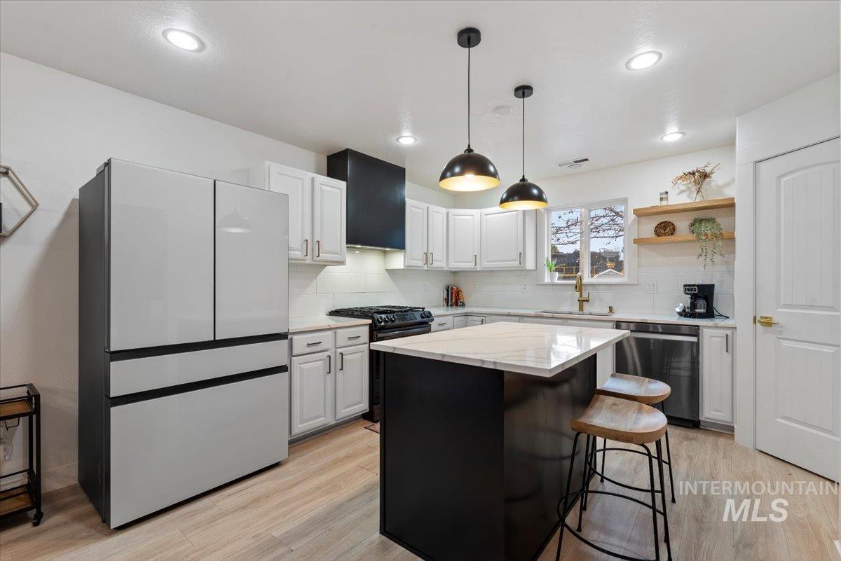 2624 S Virginia Ave, Boise, Idaho 83705, 3 Bedrooms, 1.5 Bathrooms, Residential For Sale, Price $449,900, 98975419