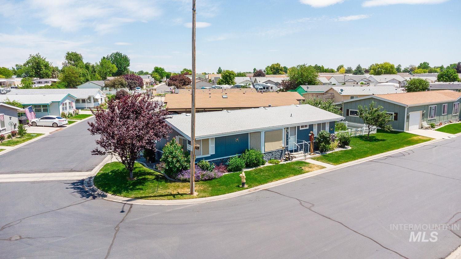 1907 W Flamingo Ave, Nampa, Idaho 83651, 3 Bedrooms, 2 Bathrooms, Residential For Sale, Price $207,500,MLS 98975420