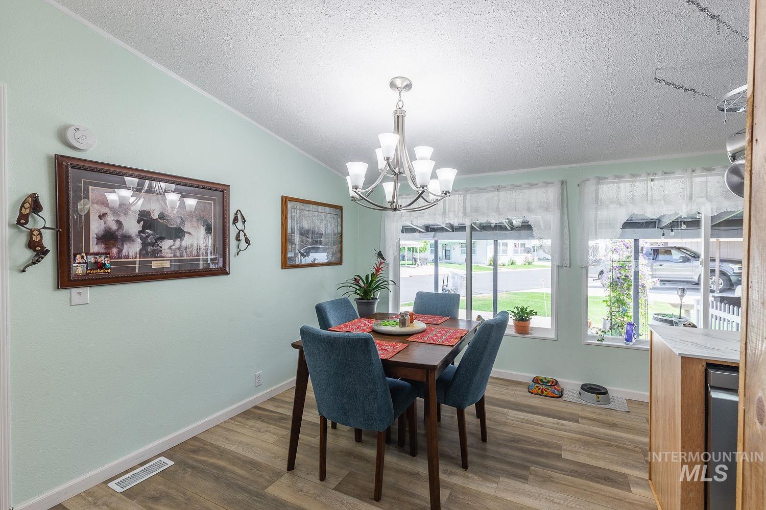 1907 W Flamingo Ave, Nampa, Idaho 83651, 3 Bedrooms, 2 Bathrooms, Residential For Sale, Price $207,500,MLS 98975420