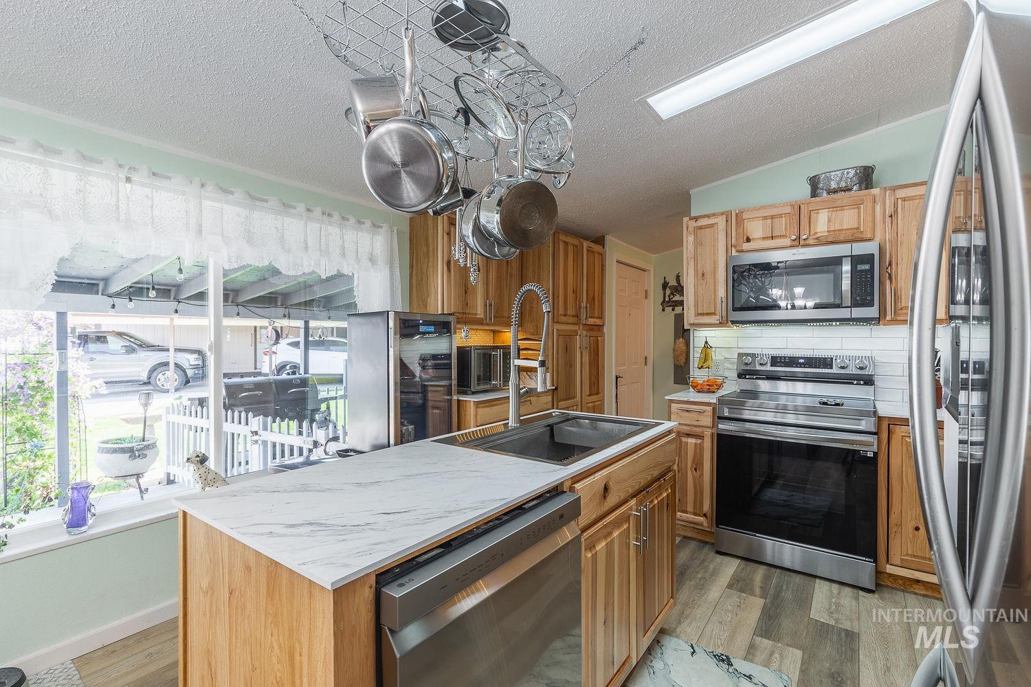 1907 W Flamingo Ave, Nampa, Idaho 83651, 3 Bedrooms, 2 Bathrooms, Residential For Sale, Price $207,500,MLS 98975420