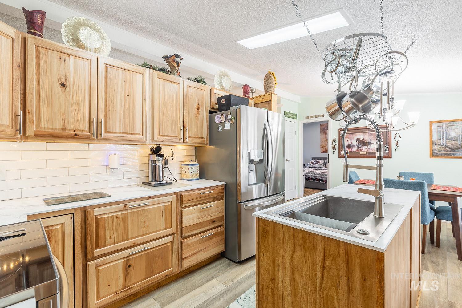 1907 W Flamingo Ave, Nampa, Idaho 83651, 3 Bedrooms, 2 Bathrooms, Residential For Sale, Price $207,500,MLS 98975420