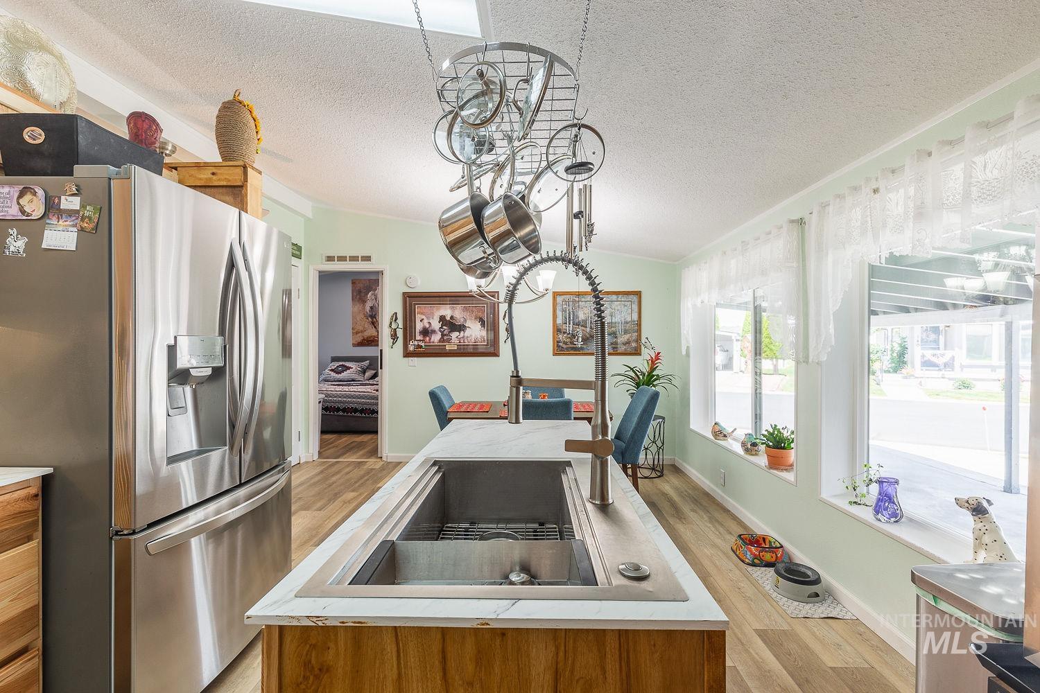 1907 W Flamingo Ave, Nampa, Idaho 83651, 3 Bedrooms, 2 Bathrooms, Residential For Sale, Price $207,500,MLS 98975420