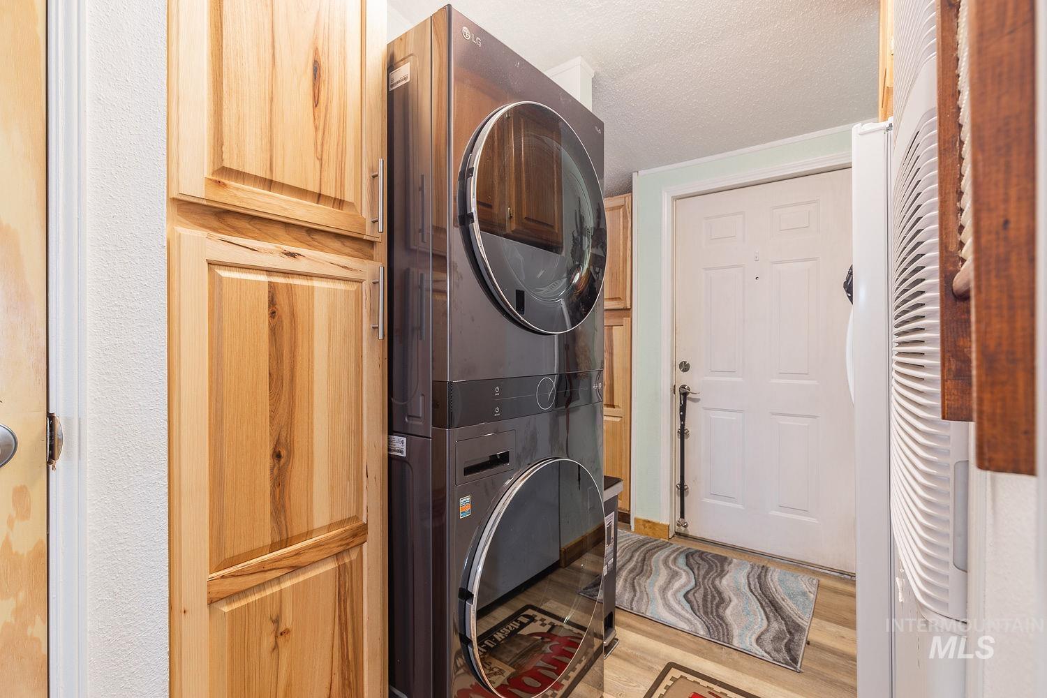 1907 W Flamingo Ave, Nampa, Idaho 83651, 3 Bedrooms, 2 Bathrooms, Residential For Sale, Price $207,500,MLS 98975420